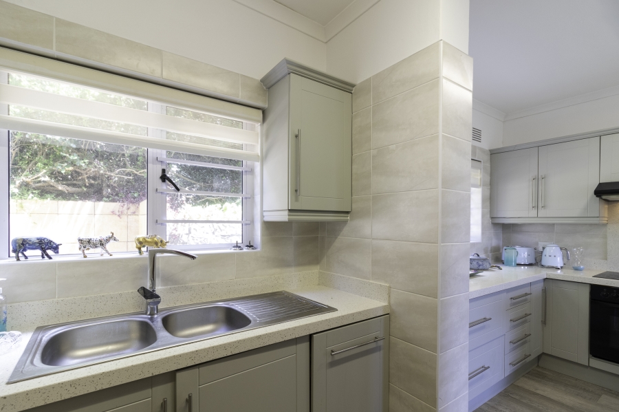 7 Bedroom Property for Sale in West Beach Eastern Cape